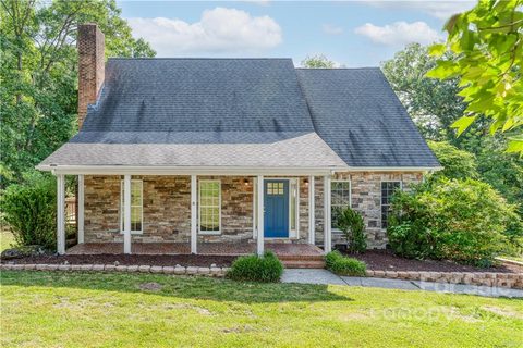 1108 Glenshannon Road