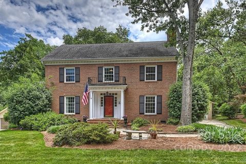 2318 Valencia Terrace