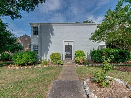 568 Wakefield Drive B
