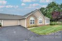 6811 Ledgestone Place sold home in Charlotte, SC