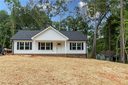 471 Acorn Acres Road sold home in Norwood, SC