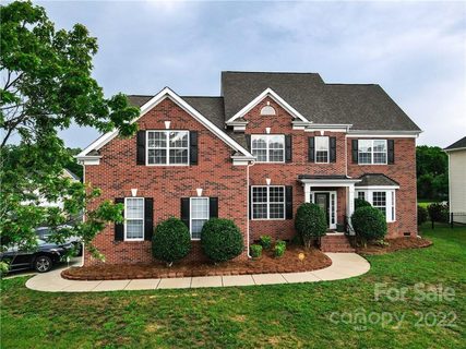 6041 The Meadows Lane