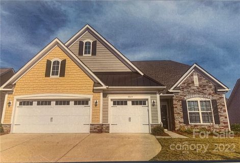 3049 Oliver Stanley Trail 526