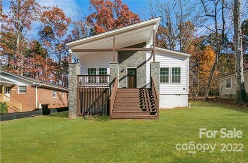 3687 Shannon Loop