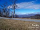 246 Snow Ridge Drive sold home in Hendersonville, SC