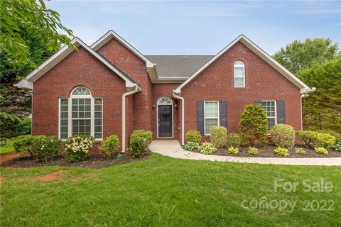 2416 River Chase Drive sold home in River Chase, Monroe, NC