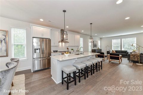 351 E Cama Street 44