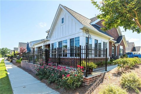 125 Adelaide Way