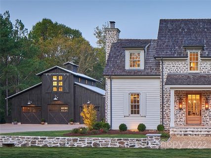 2270 New Gray Rock Road sold home in Briar Farm, Fort Mill, SC