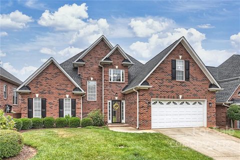 2520 Firethorn Court