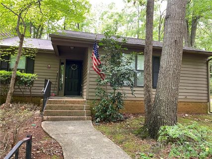 373 Tall Oaks Trail