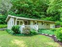 817 Holiday Drive sold home in Hendersonville, SC