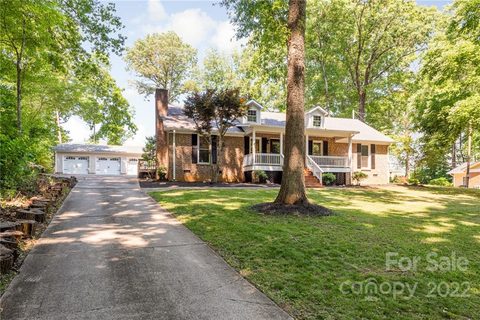 7505 Alamance Drive sold home in Lakeland Hills, Charlotte, NC