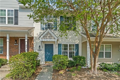 10140 Ballyclare Court