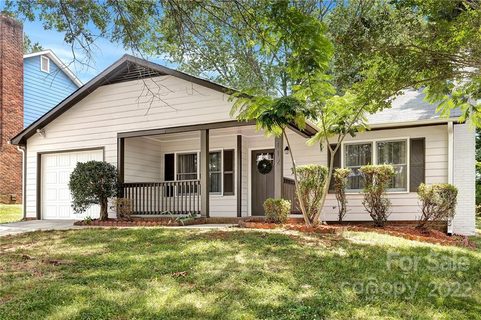 9112 Moss Cove Court
