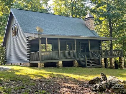 585 Deer Run Road sold home in Deer Run Estates, Black Mountain, NC