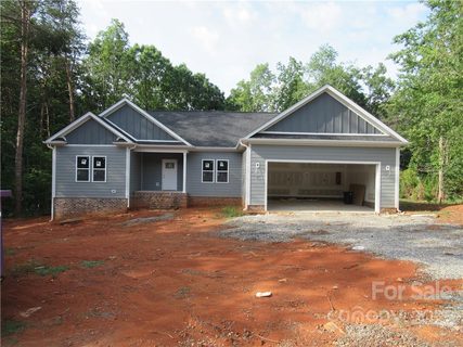 3019 Ninth Tee Drive sold home in Country Club Acres, Newton, NC