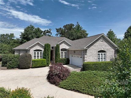 637 Players Ridge Road