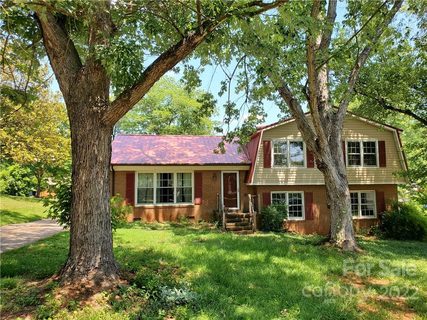 Previously sold for $271,000