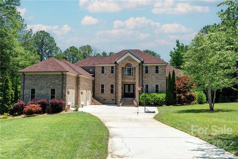 2035 Sugar Pond Court