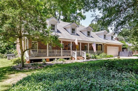 6225 Woodbridge Road sold home in Lake Forest, Charlotte, NC
