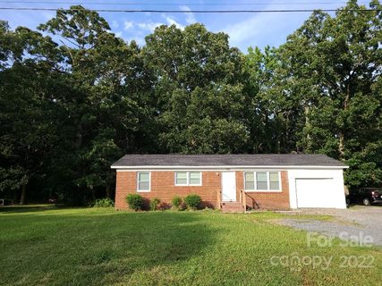 908 Clark Street sold home in College Grove, Wingate, NC
