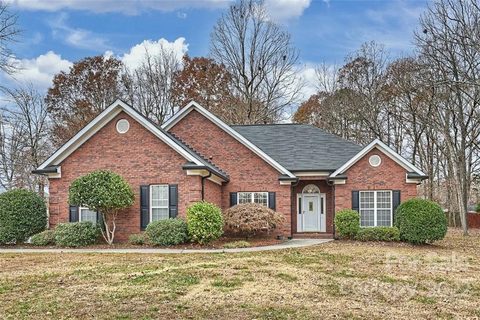 3001 Cameron Woods Drive sold home in Cameron Woods, Monroe, NC