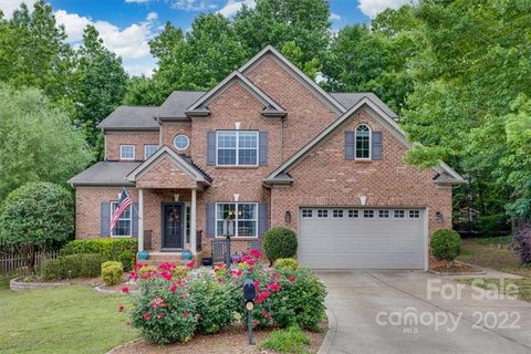 2033 Curry Lane sold home in Mill Creek Falls, Lake Wylie, SC