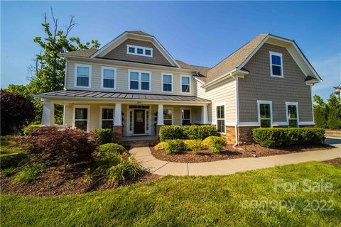 3844 Thatcher Circle