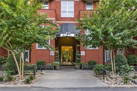 1320 Fillmore Avenue 305