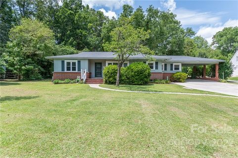 408 Edgewood Court