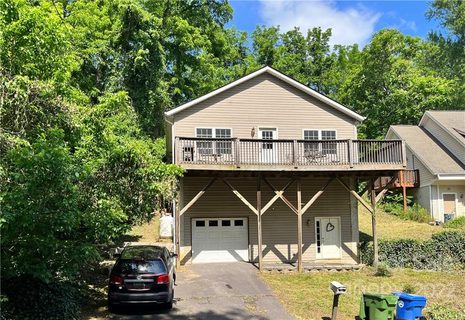 18 Blalock Avenue