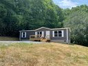 128 Parkwood Road sold home in Hendersonville, SC