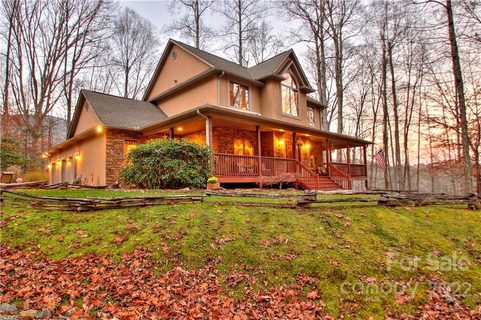 106 Flowing Brook Lane sold home in Summer Walk, Waynesville, NC