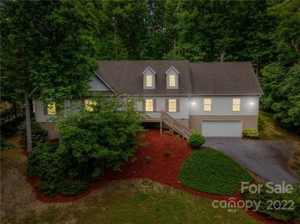 122 Loggers Run sold home in Rambling Ridge Est, Hendersonville, NC