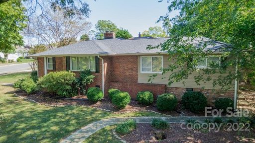 4819 Valley Stream Road