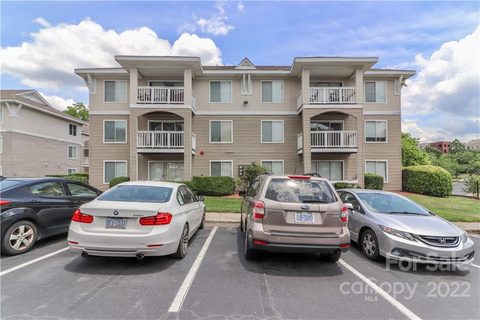 11005 Graduate Lane E sold condo in University Terrace North, Charlotte, NC