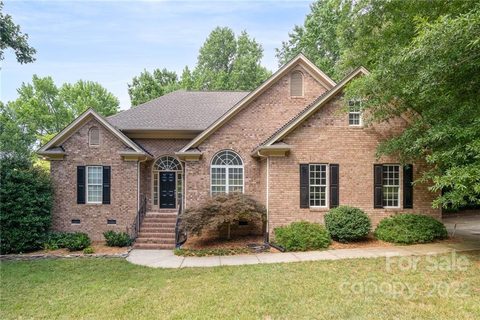 5720 Crown Hill Drive