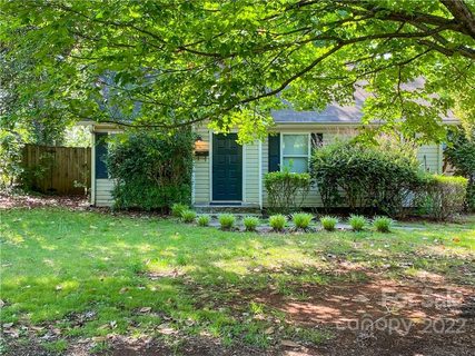 1311 Clay Avenue