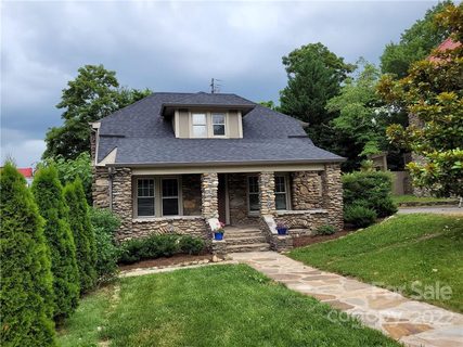 2 Oteen Park Place sold home in Oteen Park, Asheville, NC