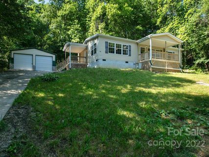 93 Brown Trout Lane 6 sold manufactured home in Rolling Oaks, Hendersonville, NC