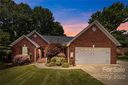 149 Harbor Landing Drive sold home in Mooresville, SC