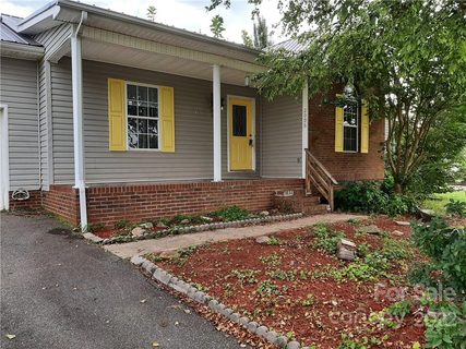 2006 Redberry Lane 57 sold home in Strawberry Fields, Conover, NC