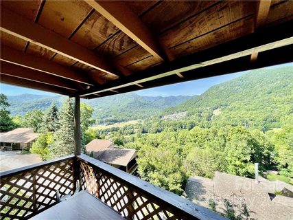 57 Mountain Breeze Drive sold home in The Overlook, Maggie Valley, NC