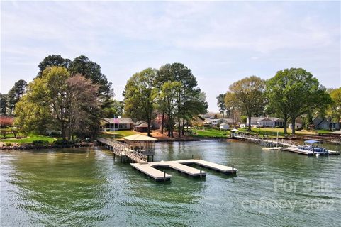 713 Isle Of Pines Road sold home in Isle of Pines, Mooresville, NC