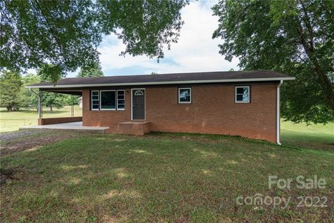 189 3rd Creek Road sold home in Suburban Acres, Statesville, NC