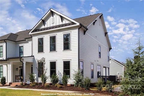Previously sold for $473,505