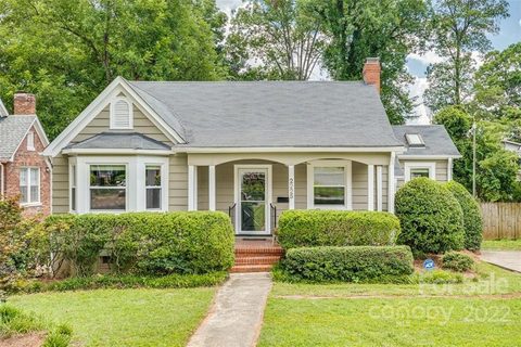 2225 Chambwood Drive