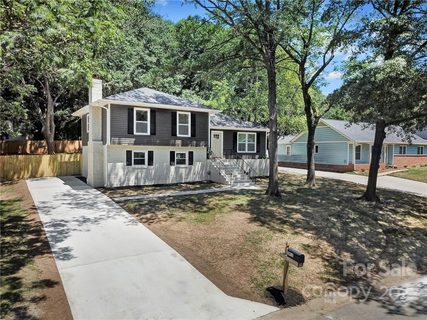 5913 Mcnair Road sold home in Woodburn, Charlotte, NC