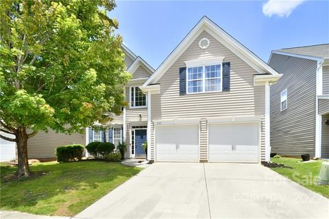 3307 Streamside Drive